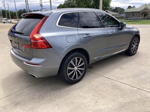 Gray 2021 Volvo XC60 T6 Inscription