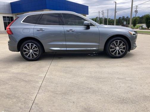 Gray 2021 Volvo XC60 T6 Inscription