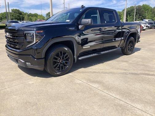 Onyx Black 2022 GMC Sierra 1500 Elevation