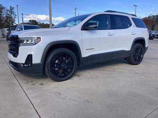 2022 GMC Acadia SLT