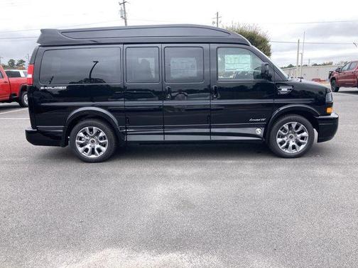 2025 GMC Savana 2500 Work Van