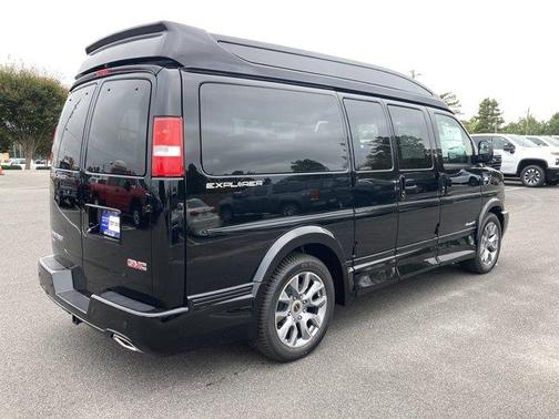 2025 GMC Savana 2500 Work Van