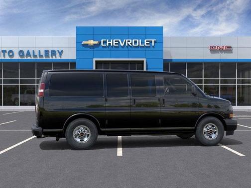 2025 GMC Savana 2500 Work Van