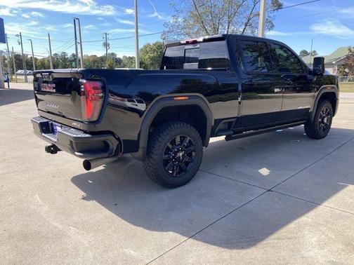 2025 GMC Sierra 2500 AT4