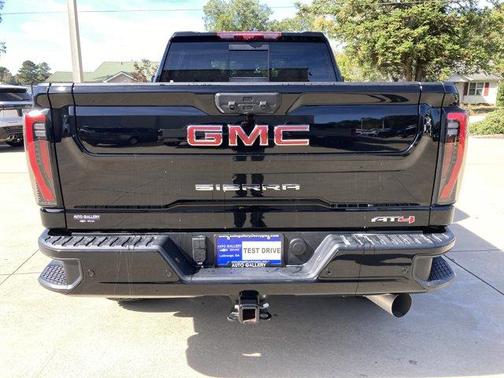 2025 GMC Sierra 2500 AT4