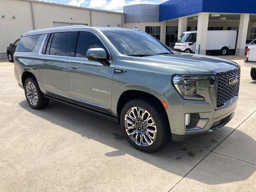 2023 GMC Yukon XL Denali Ultimate