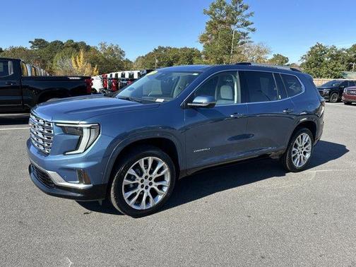 2025 GMC Acadia Denali