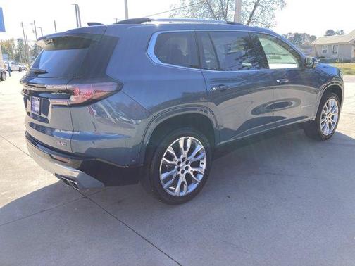 2025 GMC Acadia Denali