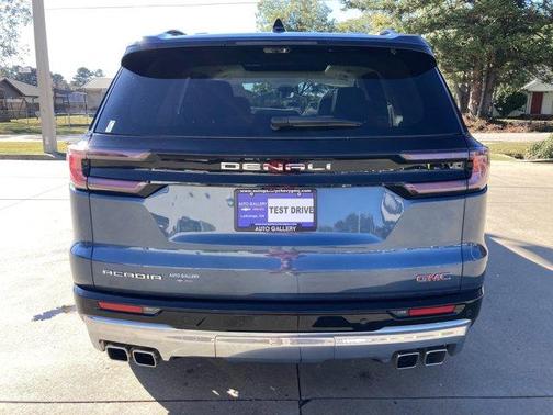 2025 GMC Acadia Denali