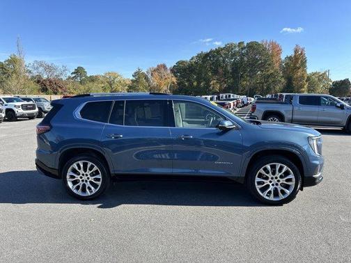 2025 GMC Acadia Denali