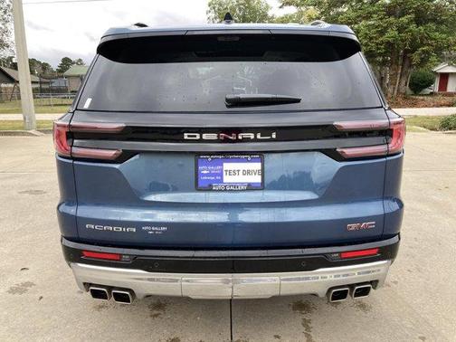 2025 GMC Acadia Denali