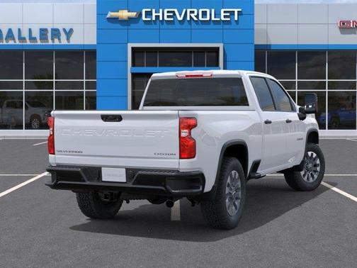 Summit White 2026 Chevrolet Silverado 2500 Custom