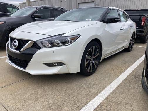 White 2018 Nissan Maxima 3.5 SL