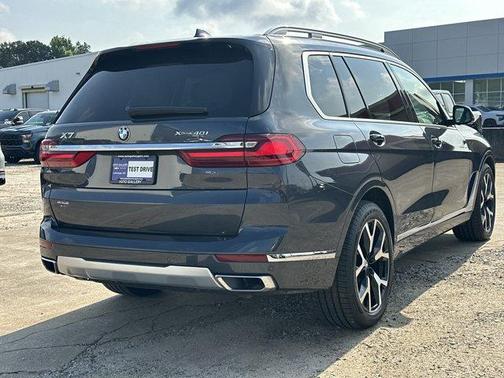 Arctic Gray Metallic 2021 BMW X7 xDrive40i