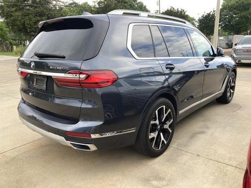 Arctic Gray Metallic 2021 BMW X7 xDrive40i