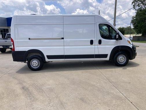 Bright White Clearcoat 2024 RAM ProMaster 2500 High Roof