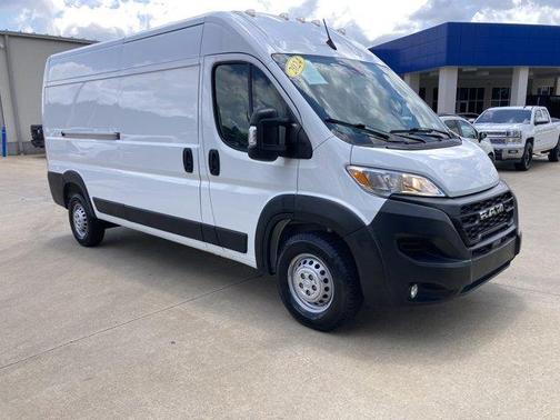 Bright White Clearcoat 2024 RAM ProMaster 2500 High Roof
