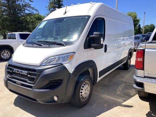 Bright White Clearcoat 2024 RAM ProMaster 2500 High Roof