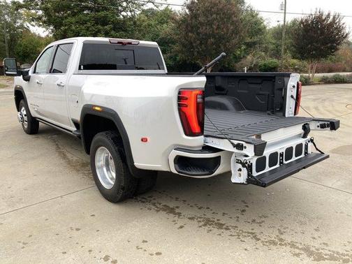 2025 GMC Sierra 3500 Denali