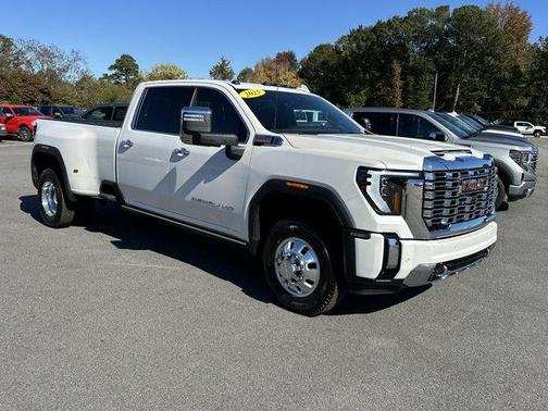 2025 GMC Sierra 3500 Denali
