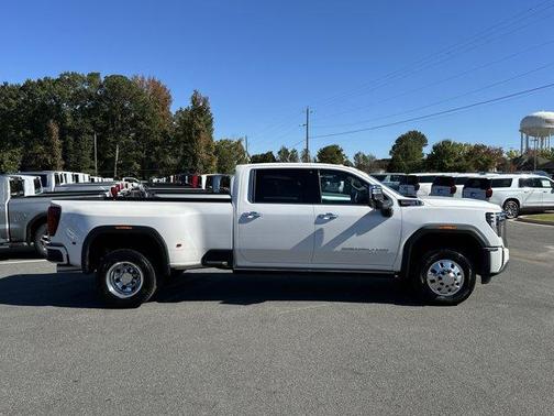 2025 GMC Sierra 3500 Denali
