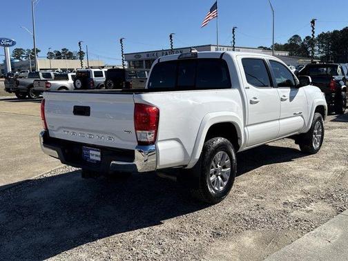 2017 Toyota Tacoma 