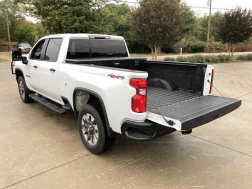 2022 Chevrolet Silverado 2500 Custom