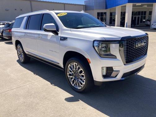 White Frost Tri-Coat 2024 GMC Yukon XL Denali Ultimate