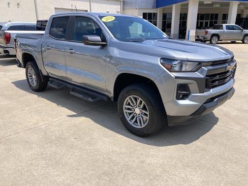 Sterling Gray Metallic 2024 Chevrolet Colorado LT