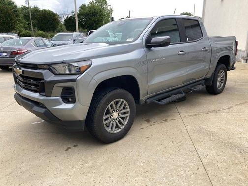 Sterling Gray Metallic 2024 Chevrolet Colorado LT