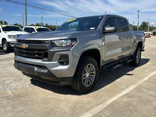 Sterling Gray Metallic 2024 Chevrolet Colorado LT