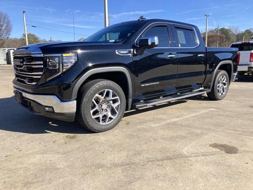 2022 GMC Sierra 1500 SLT