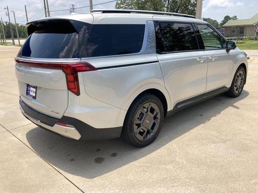 2025 Kia Carnival SX