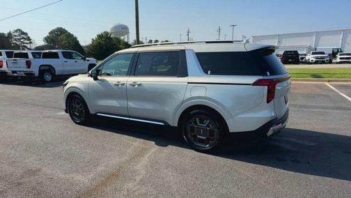 2025 Kia Carnival SX