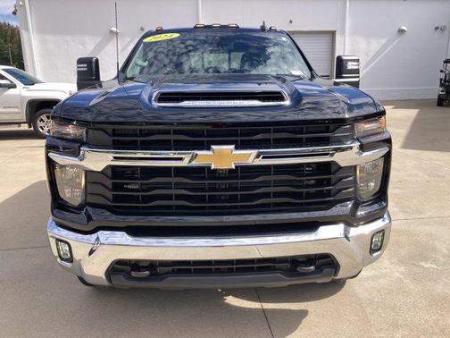 Black 2024 Chevrolet Silverado 2500 LT
