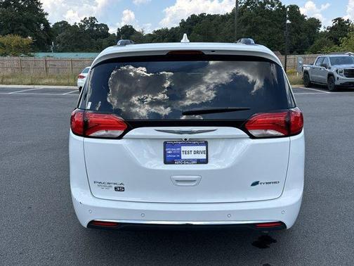 2020 Chrysler Pacifica Hybrid Limited