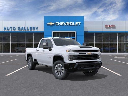 Summit White 2026 Chevrolet Silverado 2500 Custom