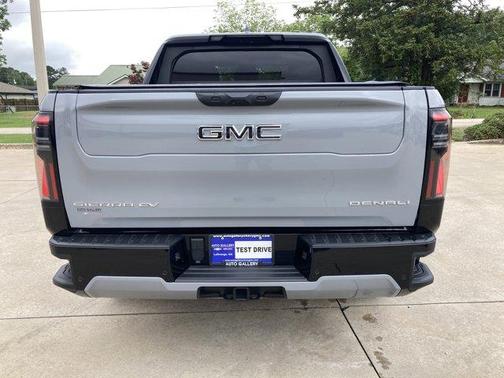 2024 GMC Sierra EV Denali