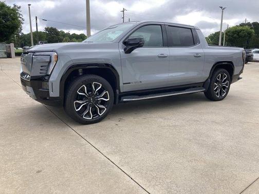 2024 GMC Sierra EV Denali