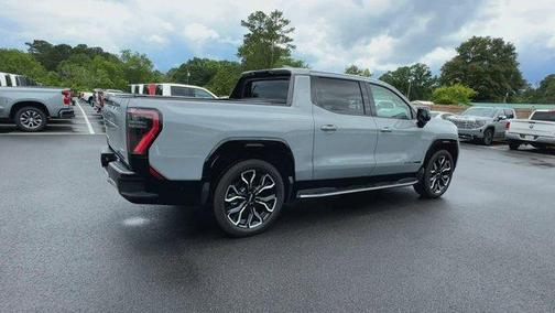 2024 GMC Sierra EV Denali