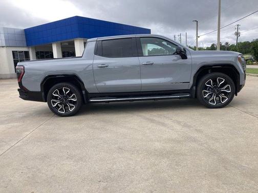 2024 GMC Sierra EV Denali