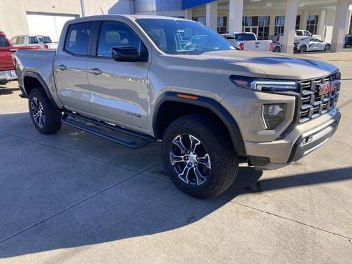 2023 GMC Canyon AT4
