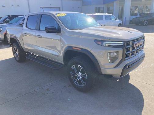 2023 GMC Canyon AT4