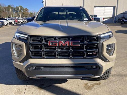 2023 GMC Canyon AT4