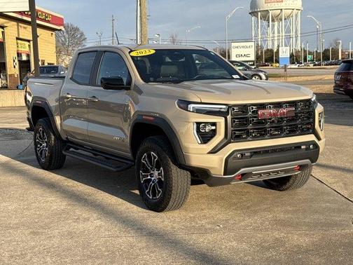 2023 GMC Canyon AT4