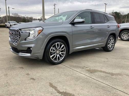 2024 GMC Terrain Denali
