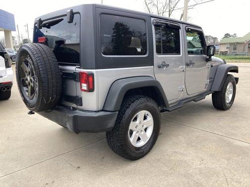 2017 Jeep Wrangler Unlimited Sport