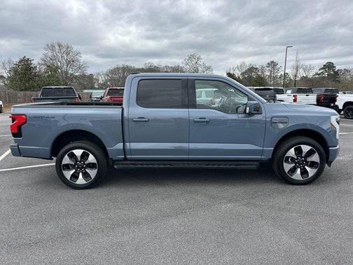 2023 Ford F-150 Lightning 