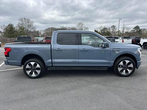 2023 Ford F-150 Lightning 