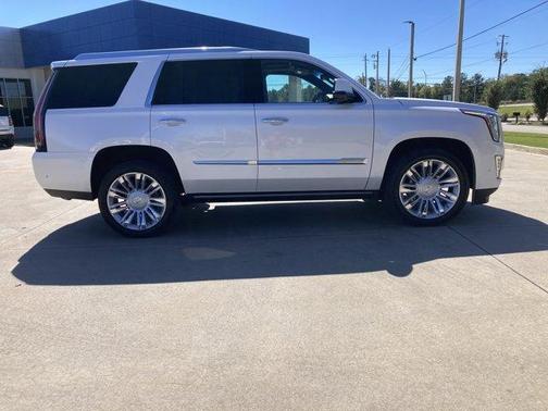 2018 Cadillac Escalade Platinum